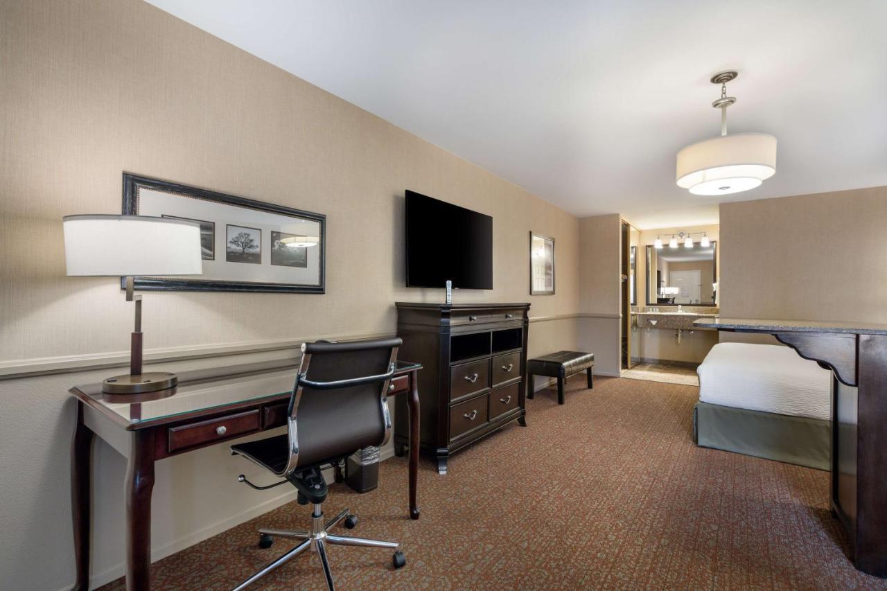 Best Western Corona Hotel & Suites Exterior foto