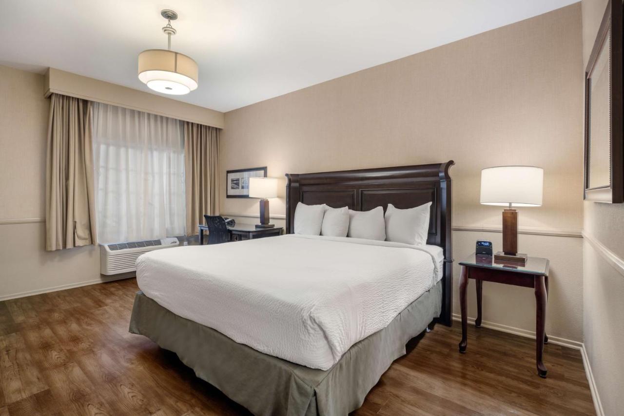 Best Western Corona Hotel & Suites Exterior foto