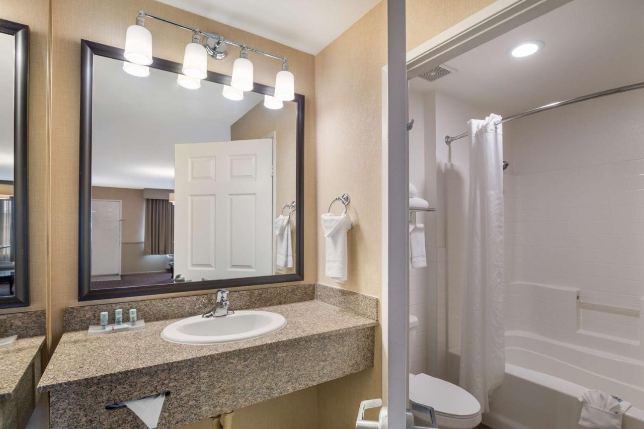 Best Western Corona Hotel & Suites Exterior foto
